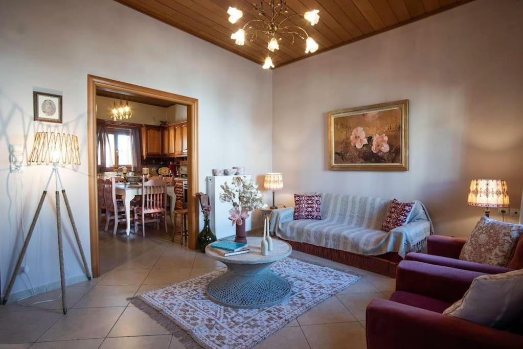 Apartment Ellie's Vintage House Galaxidi